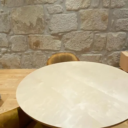 Porto Suites Apartment