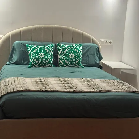 Porto Suites Apartmán *